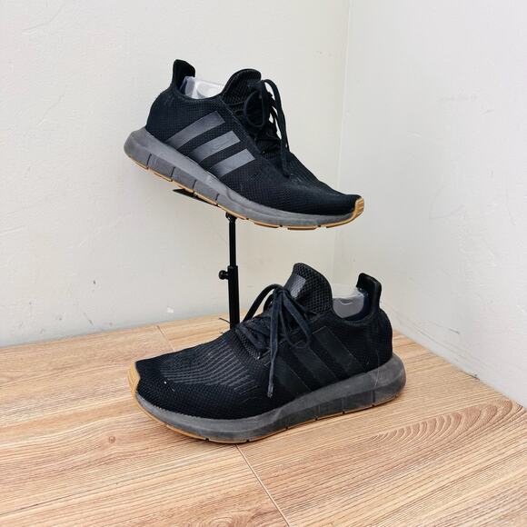Adidas Swift Run 1.0 Black Sneakers Mens Size 9.5 main image 9